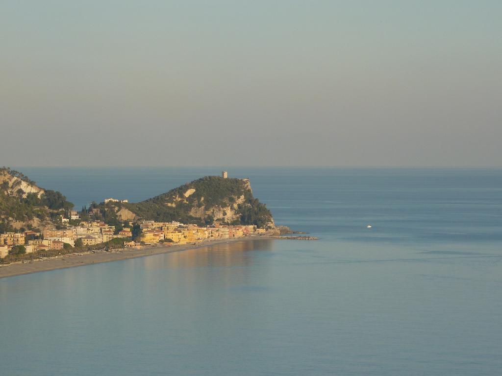 Villa Degli Ulivi B&B Finale Ligure Pokoj fotografie