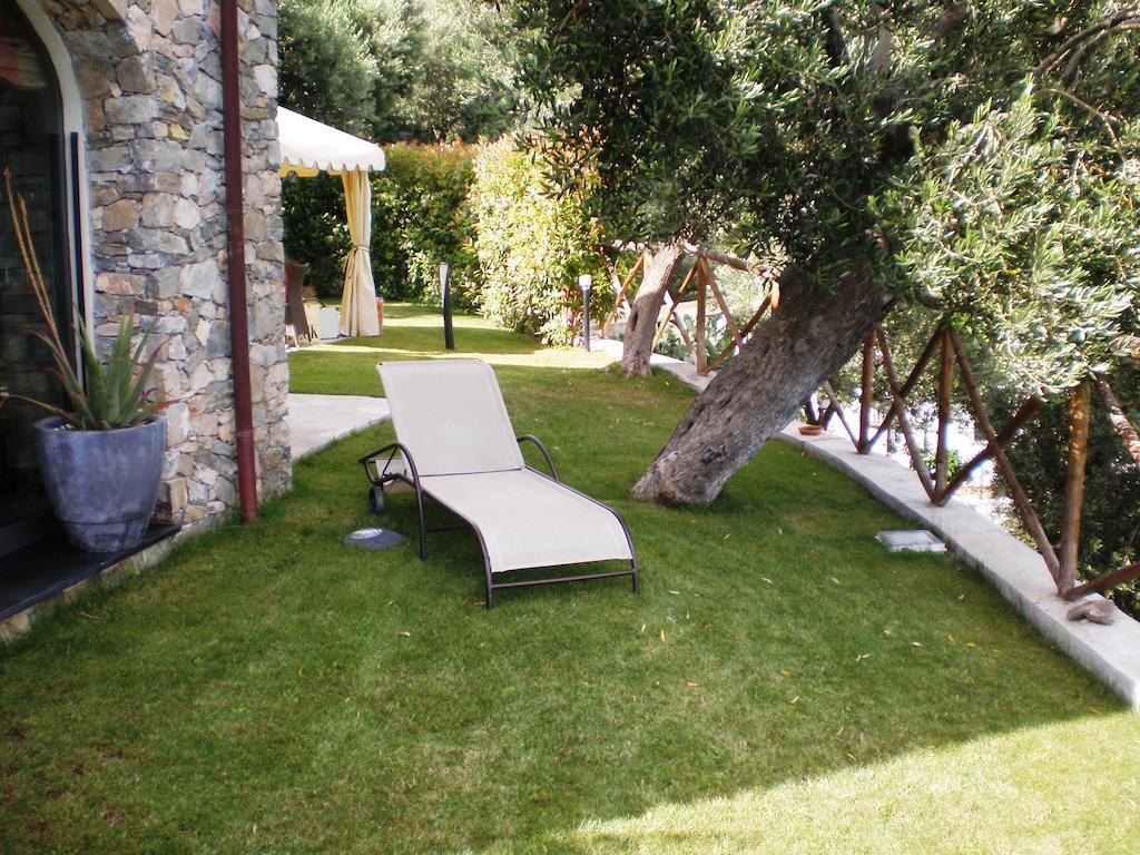 Villa Degli Ulivi B&B Finale Ligure Exteriér fotografie