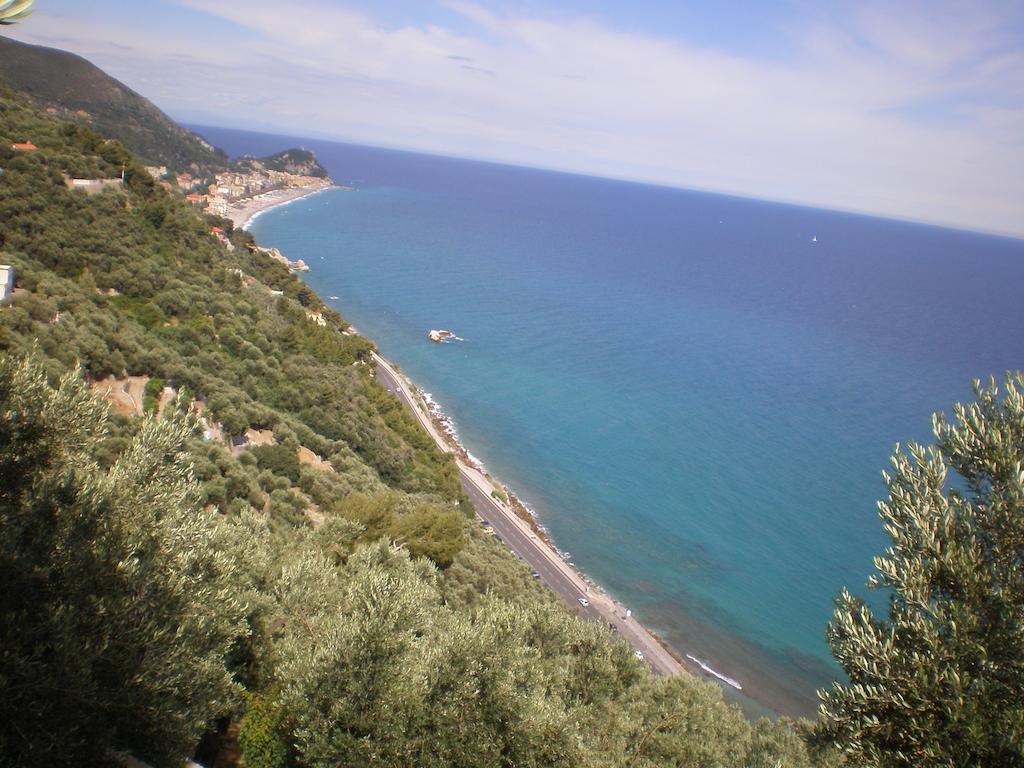Villa Degli Ulivi B&B Finale Ligure Exteriér fotografie