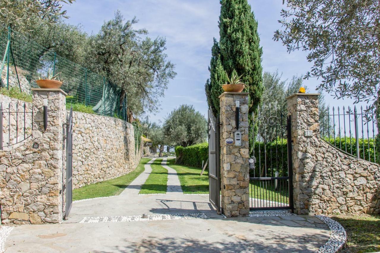 Villa Degli Ulivi B&B Finale Ligure Exteriér fotografie