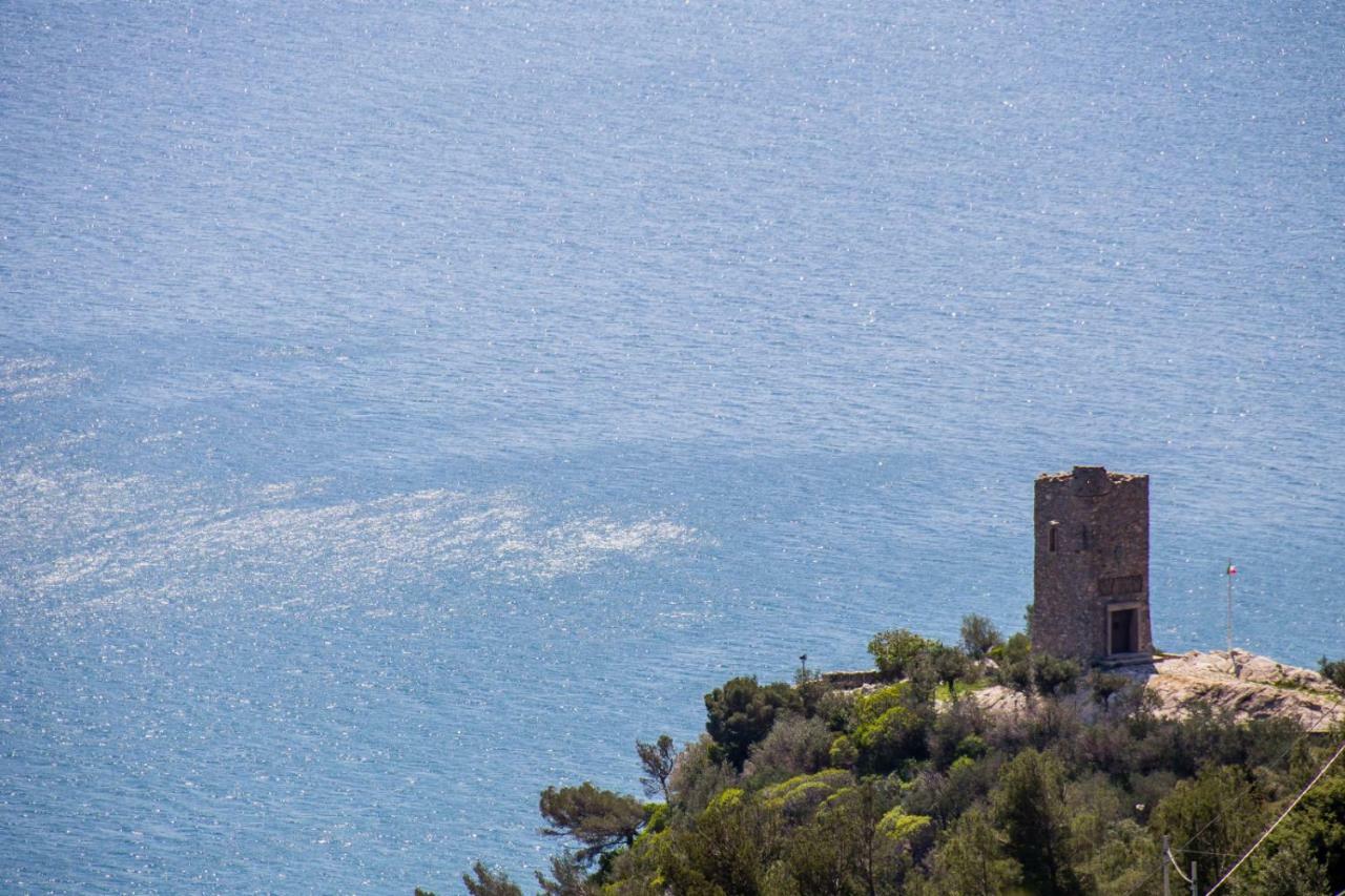 Villa Degli Ulivi B&B Finale Ligure Exteriér fotografie